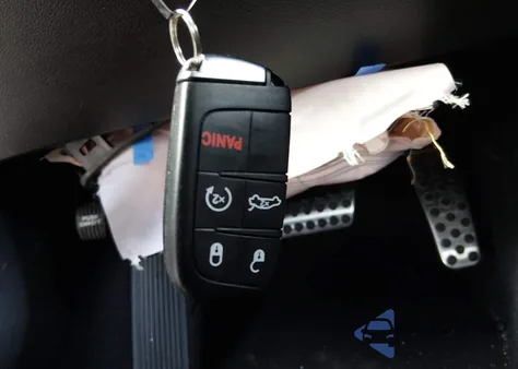 2023 Dodge Charger Gt z USA, uszkodzony, nr VIN 2C3CDXHG8PH580331